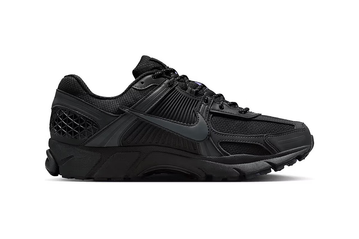 Nike Zoom Vomero 5 Black Reflective 全黑跑鞋