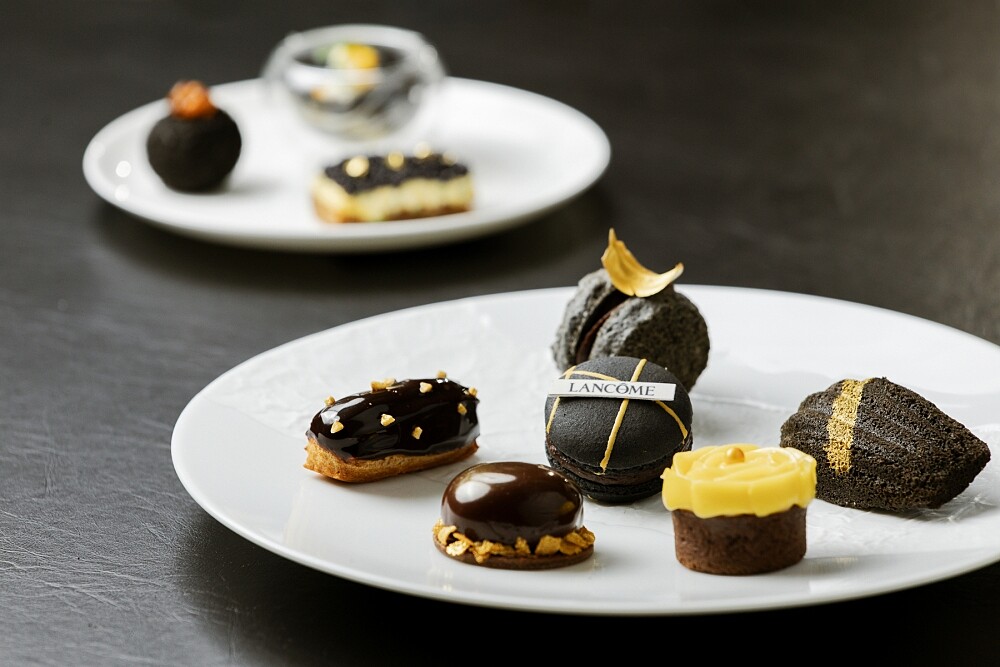 蘭蔻X台北寒舍艾美酒店「北緯二十五」黑鑽奢華聯名午茶饗宴，每套NT1,980+10%。