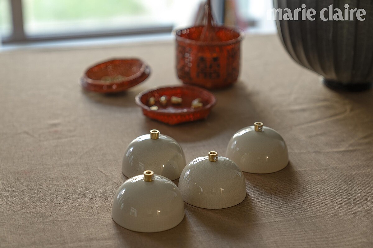 每一個組件都是都是不同工藝師畢生經驗的積累，每一盞燈籠都像是一則人生故事。