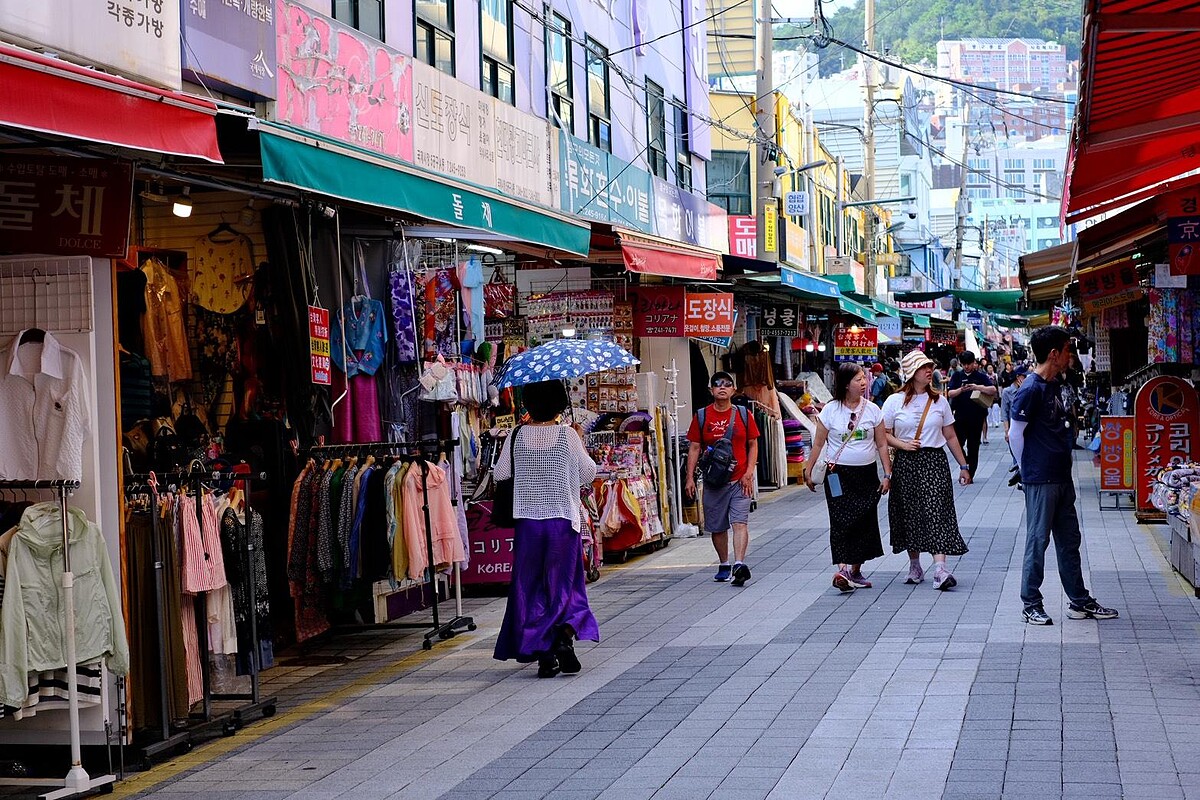 國際市場是當地居民與遊客的採購天堂