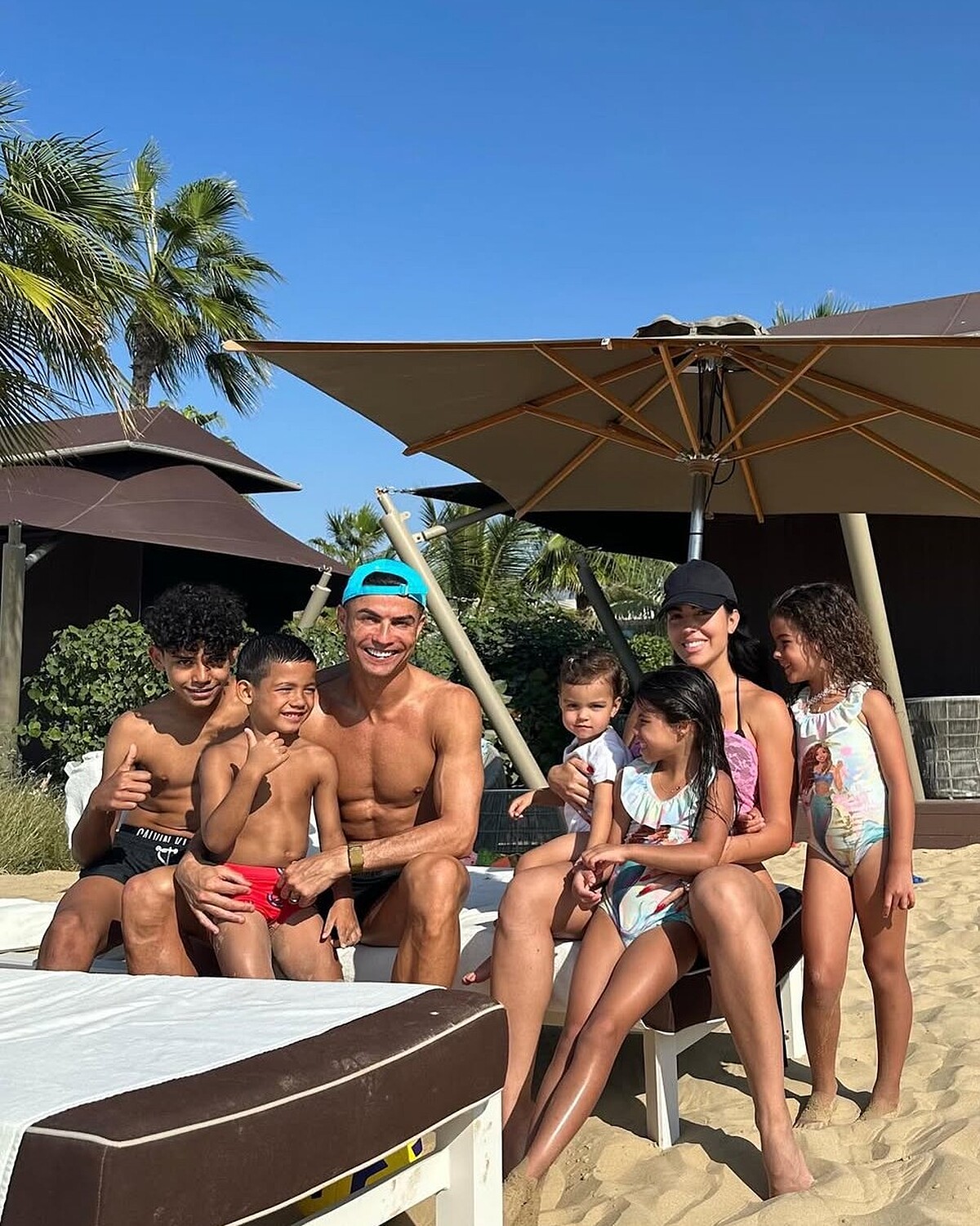 Photo / Instagram@georginagio