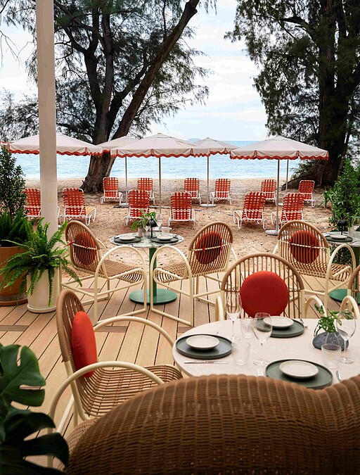 「Esm&eacute;」是品牌首座海灘俱樂部。