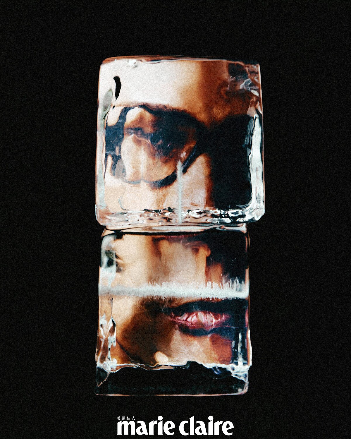 琥珀色墨鏡，Loewe。