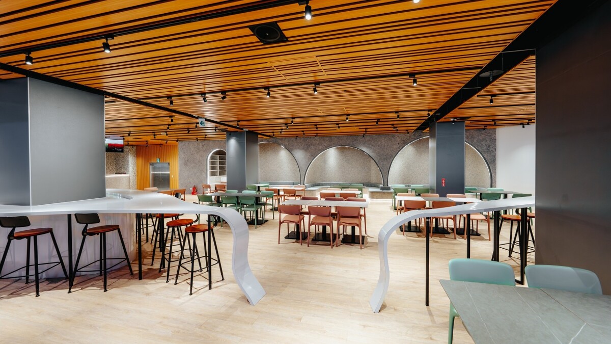 台中海洋館4樓：主題餐廳，可在此觀看夕陽