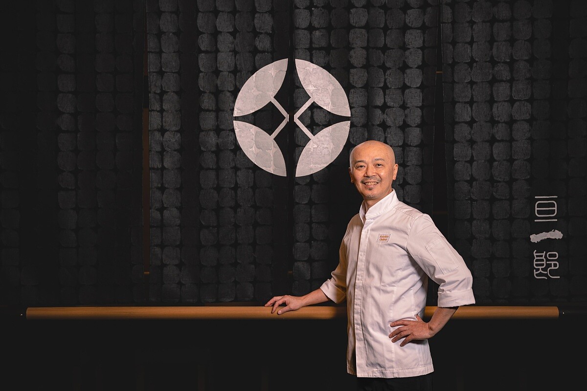 主廚押野亘一郎（Koichiro Oshino）。