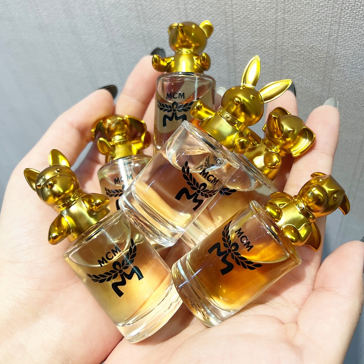 MCM動物狂想曲香氛系列的小香水，目前是做為只送不賣的贈品。