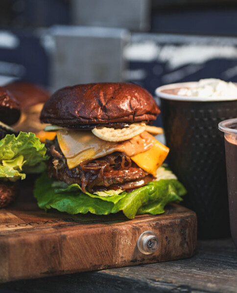 巧克熊也參與2025「漢堡嘉年華」