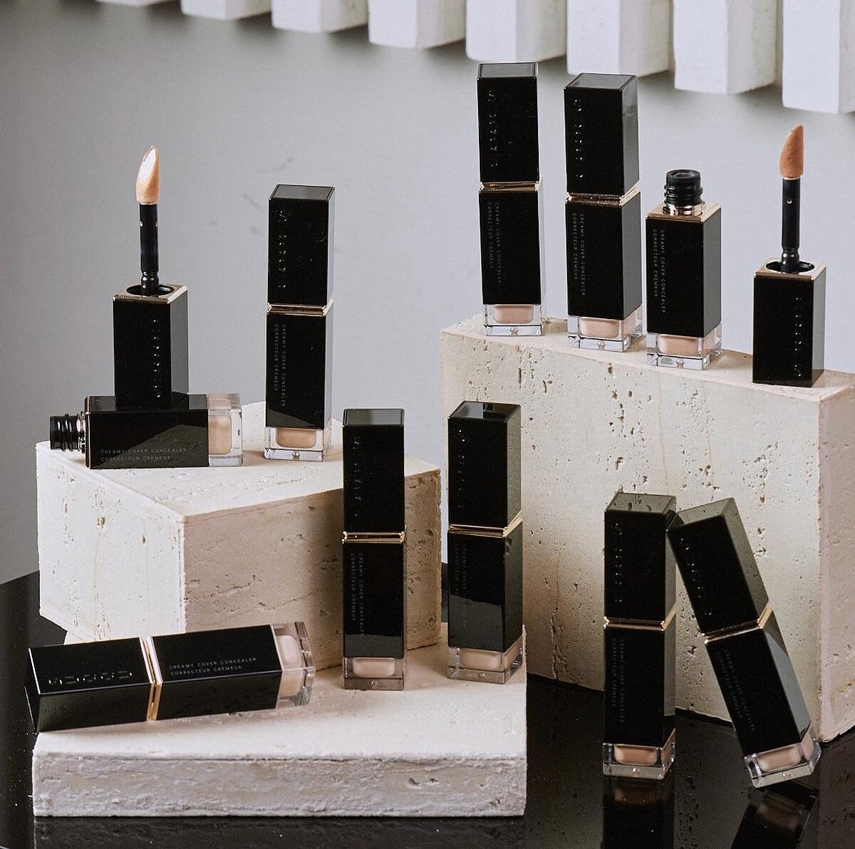 SUQQU 晶采柔滑遮瑕蜜，共10色 NT1,900 ( 2025/9/19 上市五 )