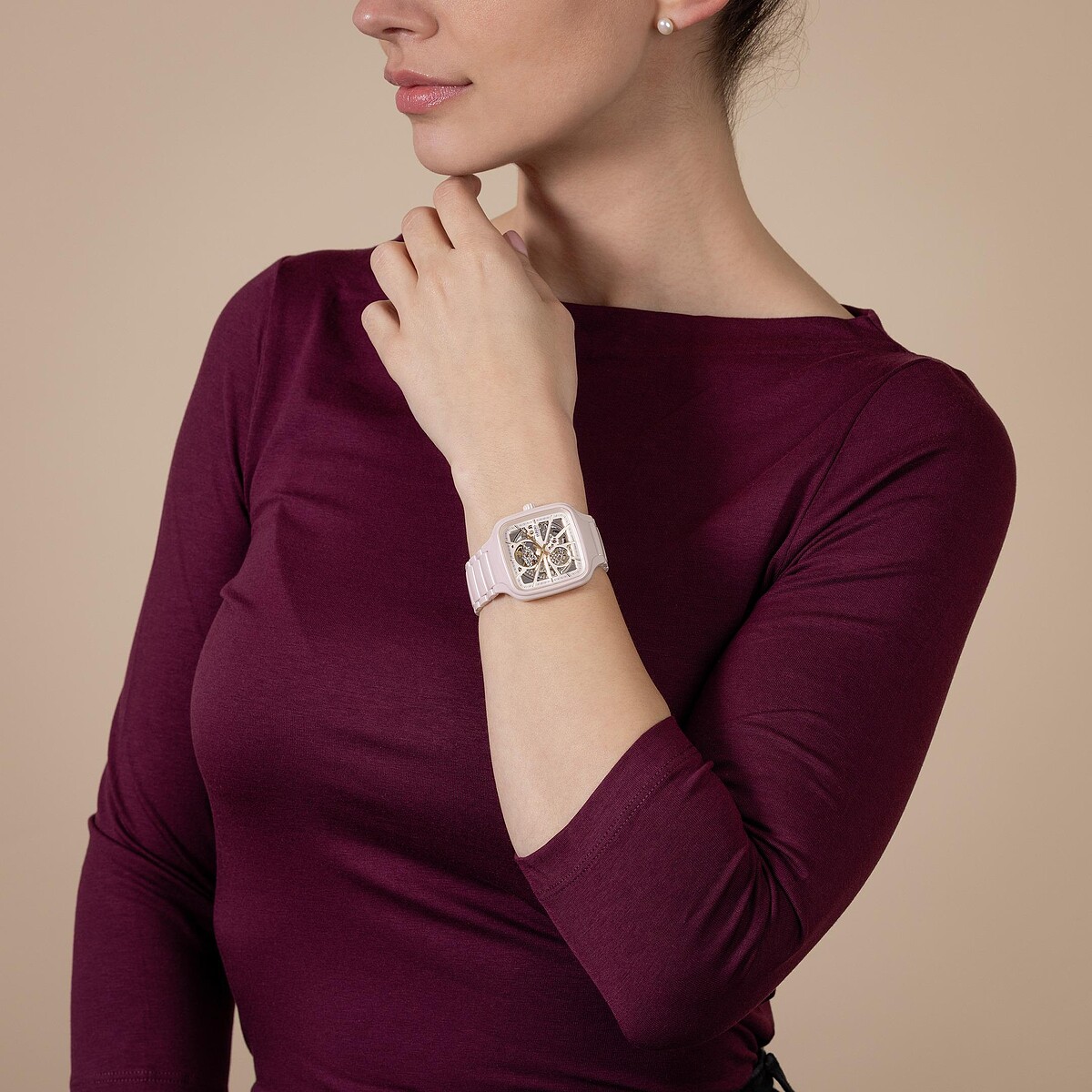 Rado瑞士雷達表True Square真我方形系列玫瑰粉高科技陶瓷鏤空自動腕錶_R27123012_建議售價NT84,700