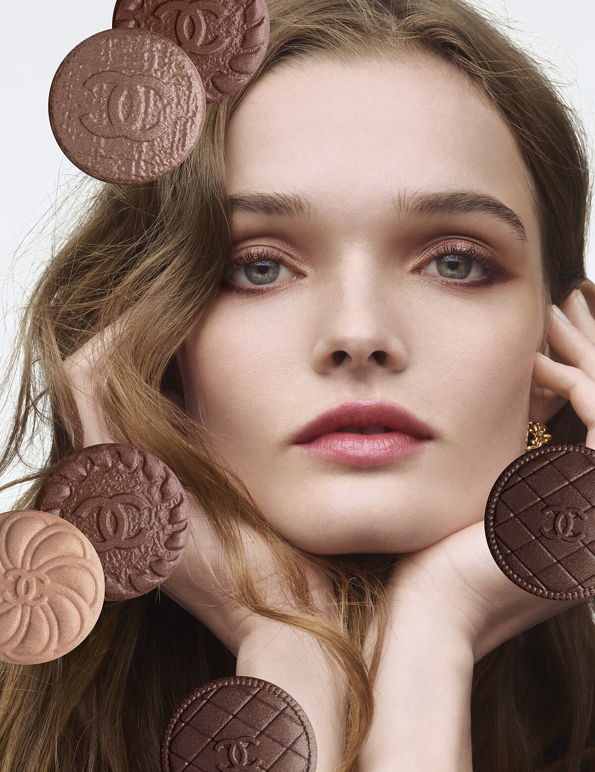 CHANEL香奈兒珠寶鈕扣四色眼影#219工藝形象照。