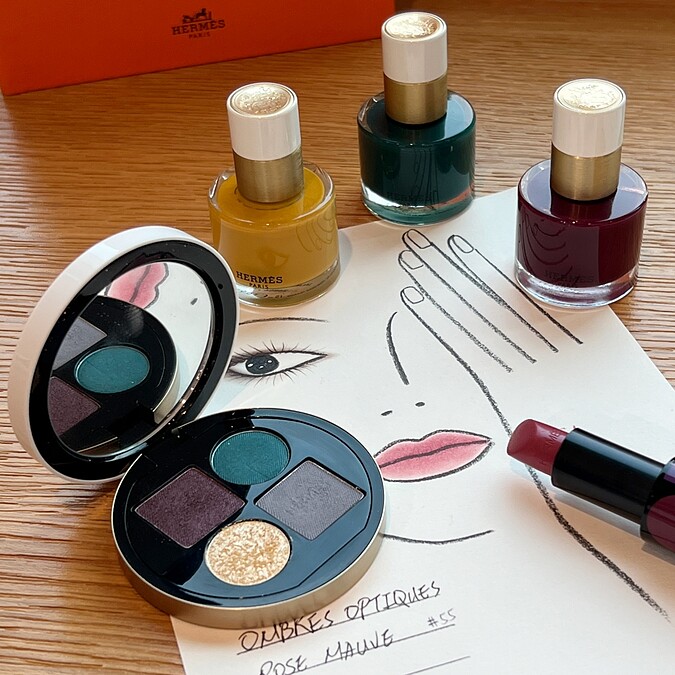 愛馬仕美妝2025秋冬限量珍藏版圓形眼影盒#12 Ombres Optiques。
