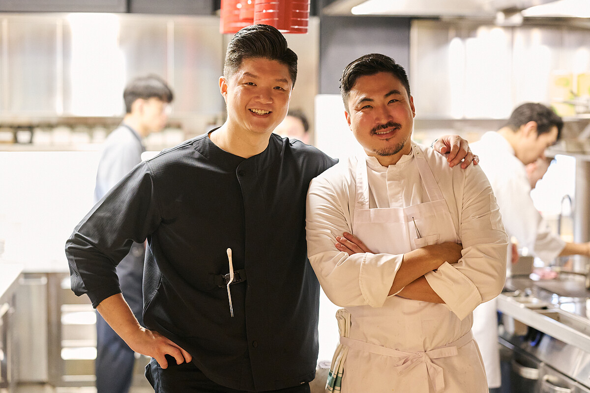 Jimmy Lim（左）與Sun Kim攜手下廚