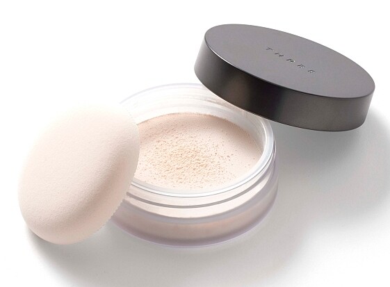 THREE柔光極致晶透蜜粉(全2色)10g，NT1,700