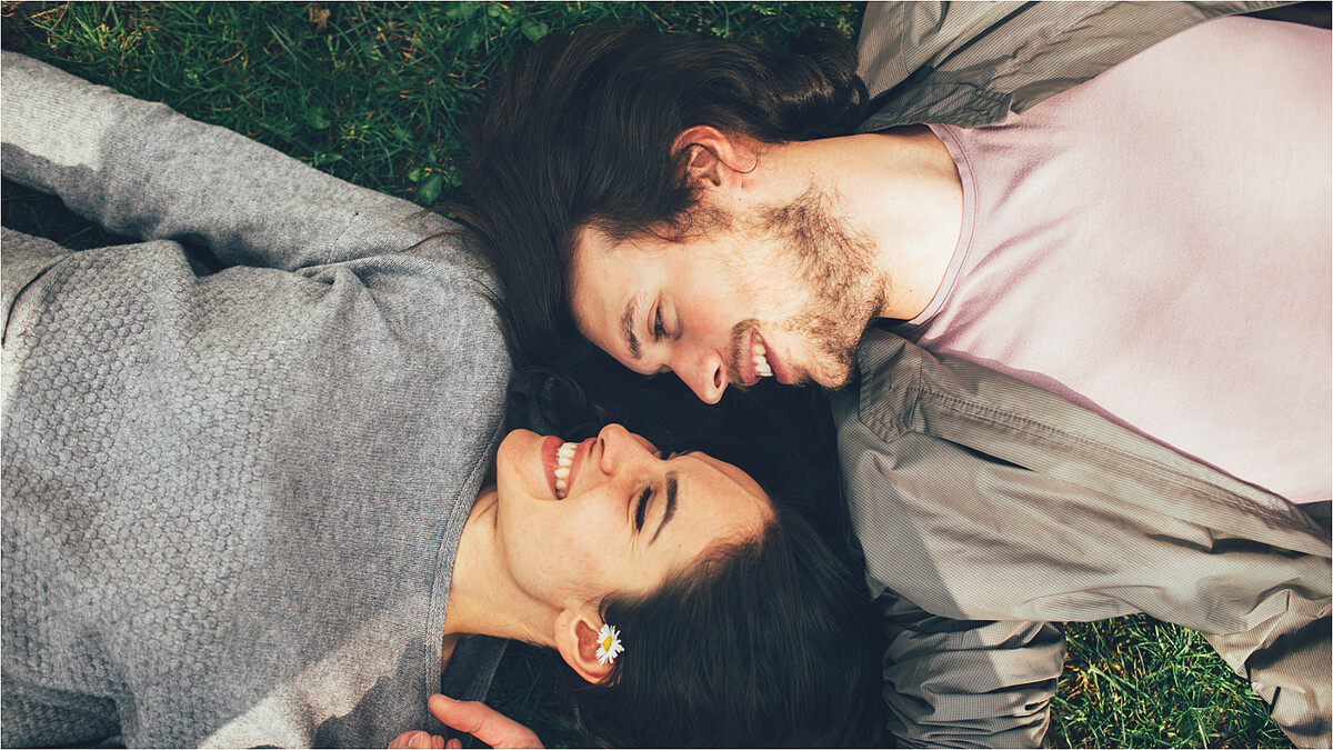 七夕情人節不孤單！3星座＆3生肖單身賺錢更輕鬆，TOP1宅在家可避免破財