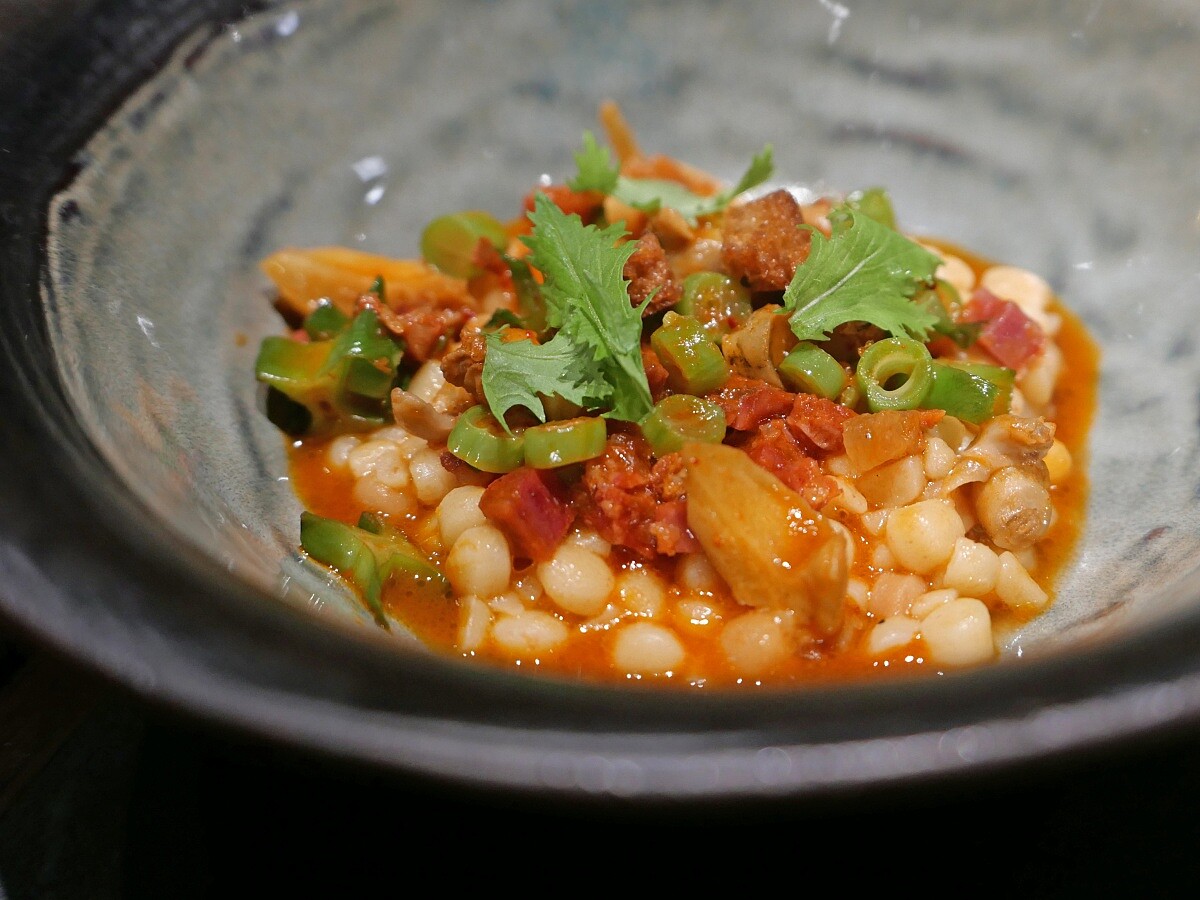 「海峨螺義式珍珠麵」。