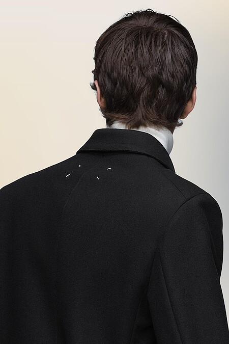 四角縫線是品牌的隱藏密碼。