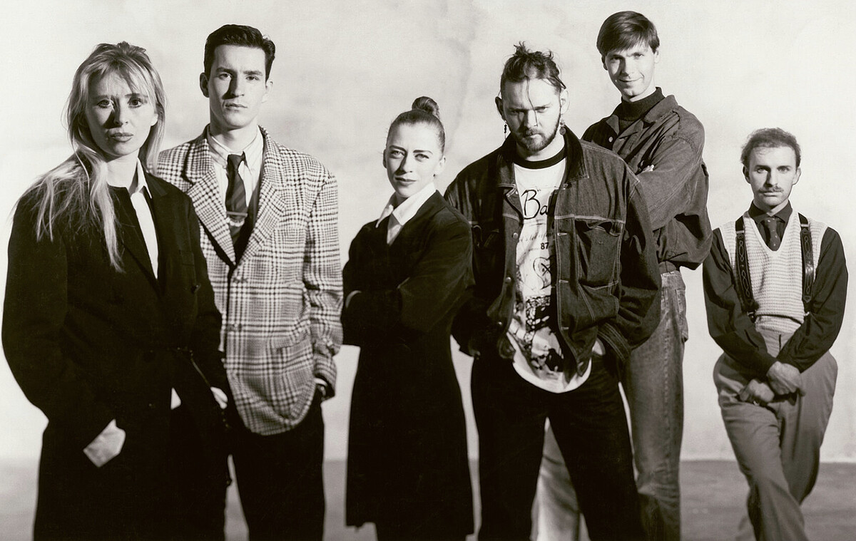 橫跨時代的時裝傳奇「安特衛普六人組」：包含Marina Yee（左起）、Dries van Noten、Ann Demeulemeester、Walter Van Beirendonck、Dirk Bikkembergs、Dirk Van Saene等六位設計師。