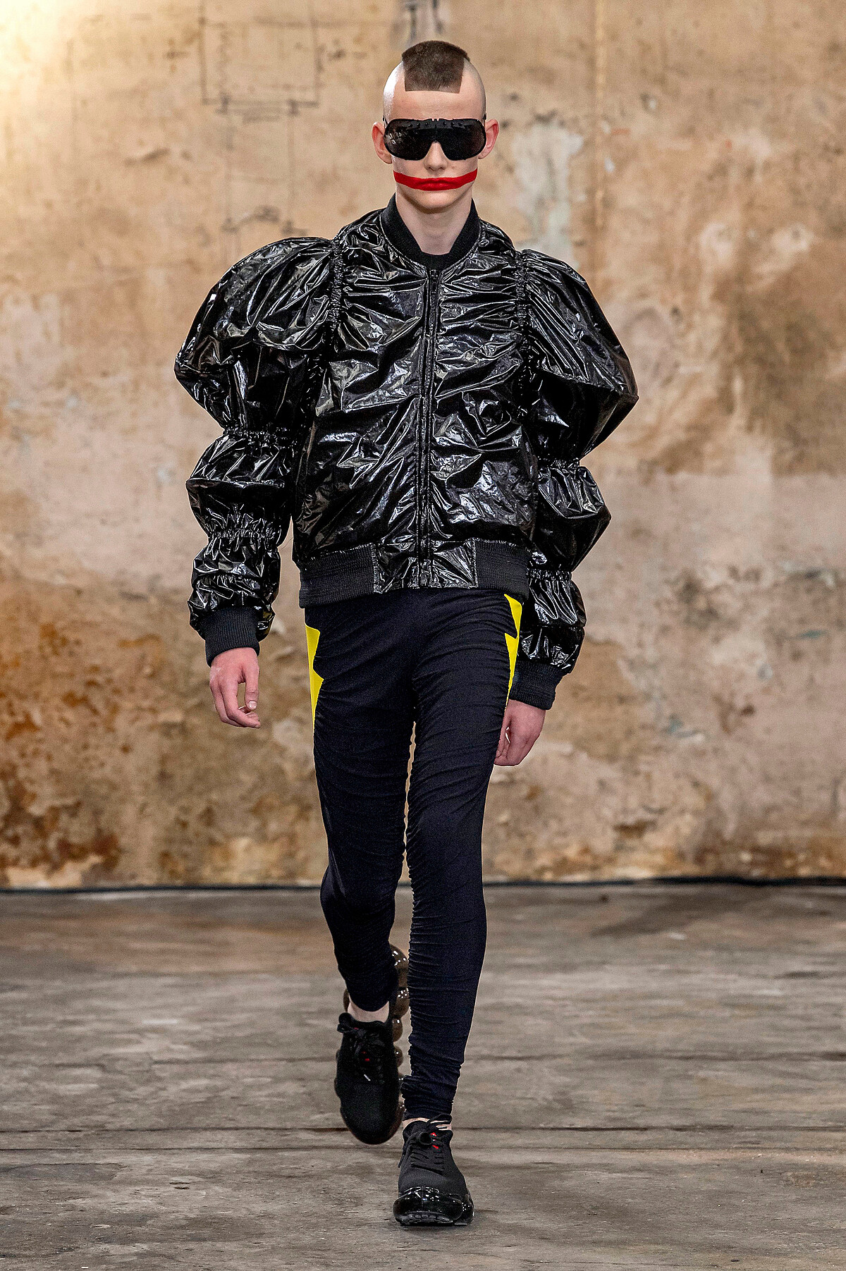 Walter Van Beirendonck S20系列。