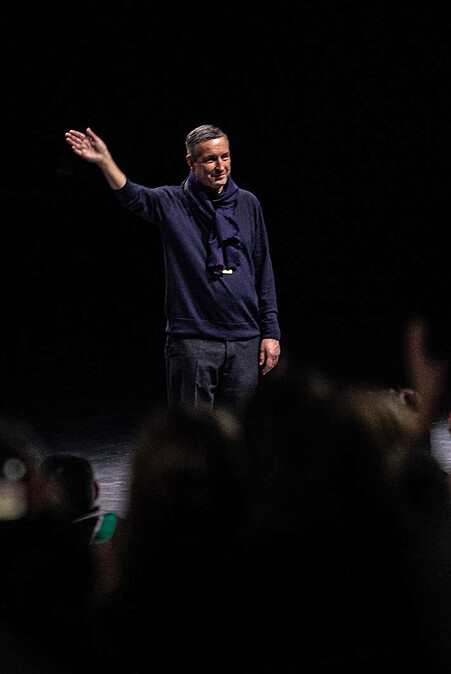 2024年6月22日，Dries Van Noten在Courneuve舉辦了最後一場服裝秀，正式退休。