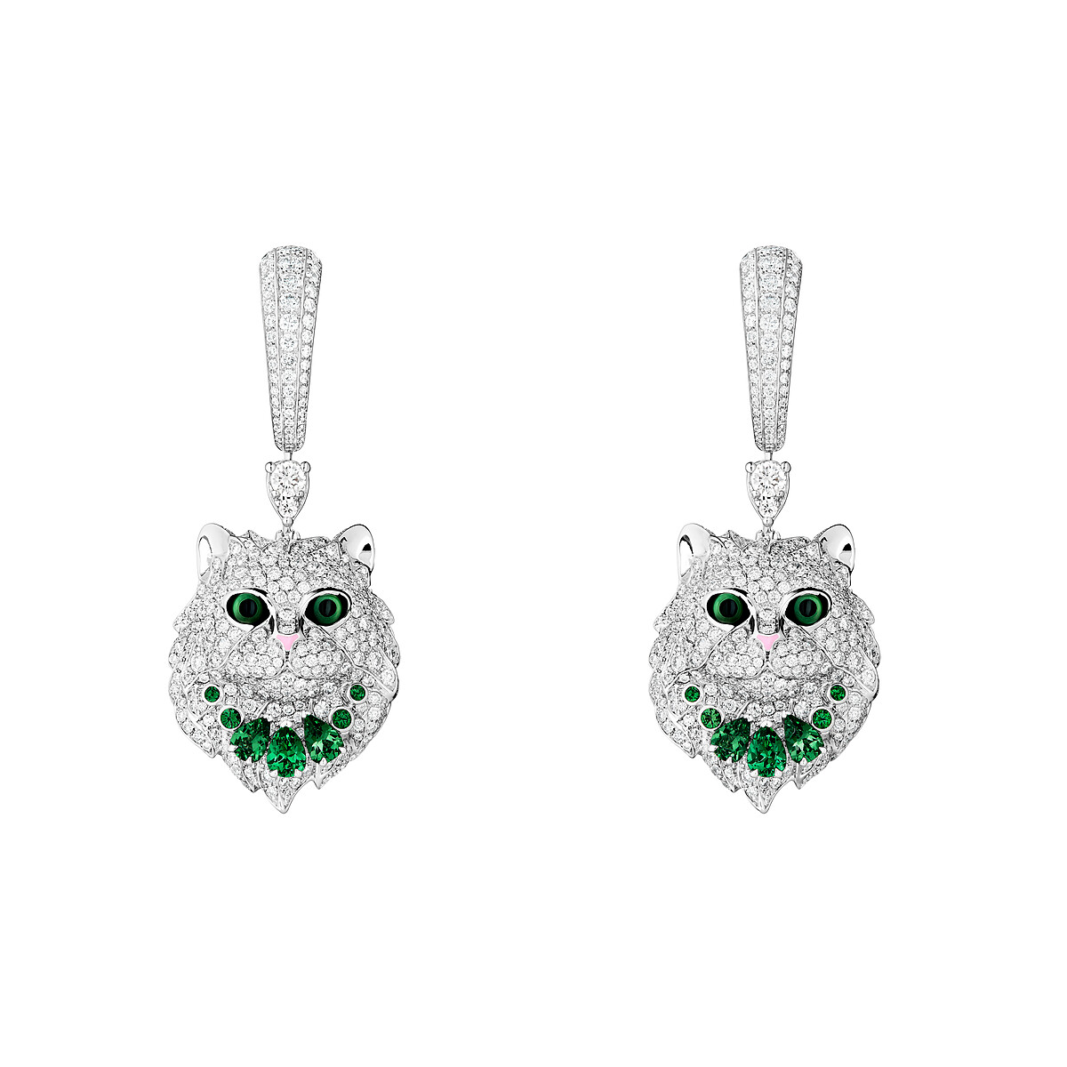 Animaux動物系列Wladimir貓咪吊墜耳環 白金750材質 粉紅和黑色漆飾 鑲嵌鑽石、沙弗萊石、珍珠母貝、黑色藍寶石 JCO01658 台幣參考價格 NTD 2,660,000