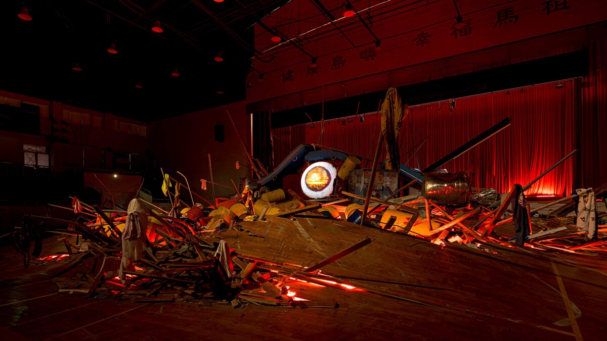 A12_柳幸典 Yukinori Yanagi《哥吉拉計畫 ー 健康島嶼幸福馬祖 Project God-zilla &ndash; Healthy Islands Happy Matsu》｜製作 VERA design，攝影 崔明杰