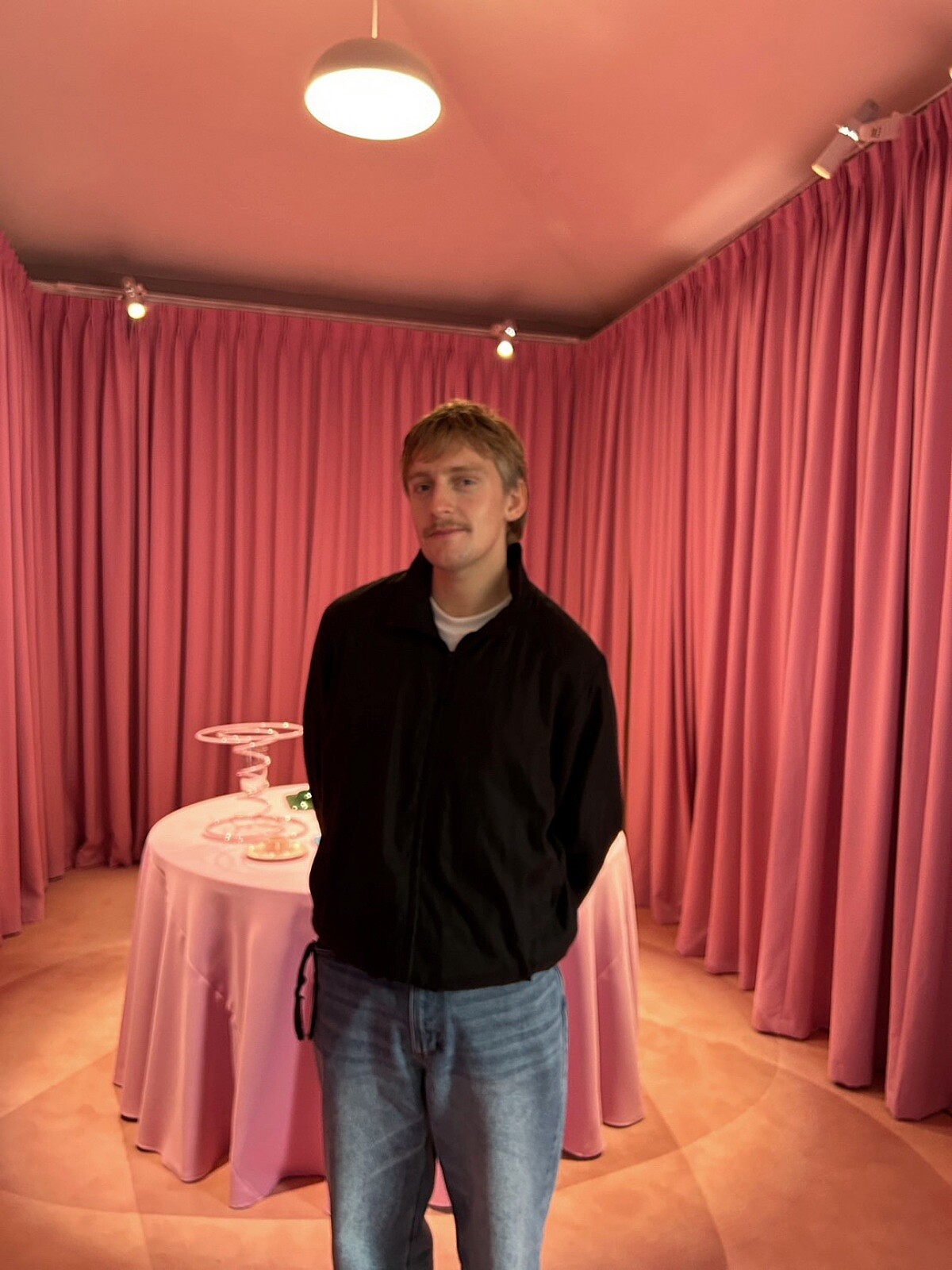 Gustaf Westman 為發佈會特地飛來首爾。