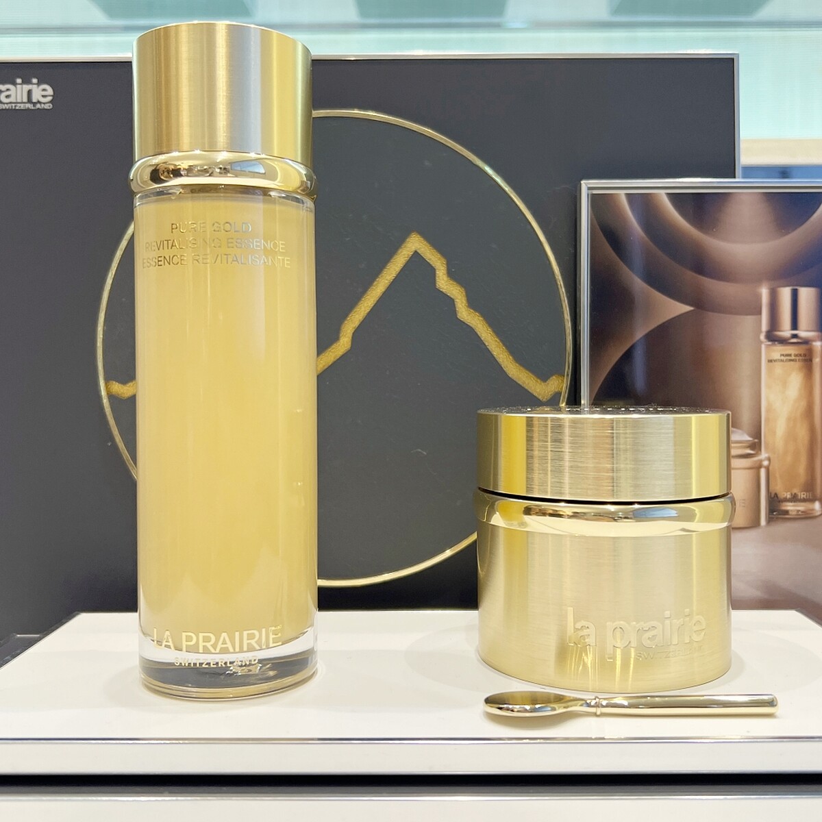 La Prairie極緻金燦金露130ml，NT17,050與極緻金燦乳霜50ml，NT31,550