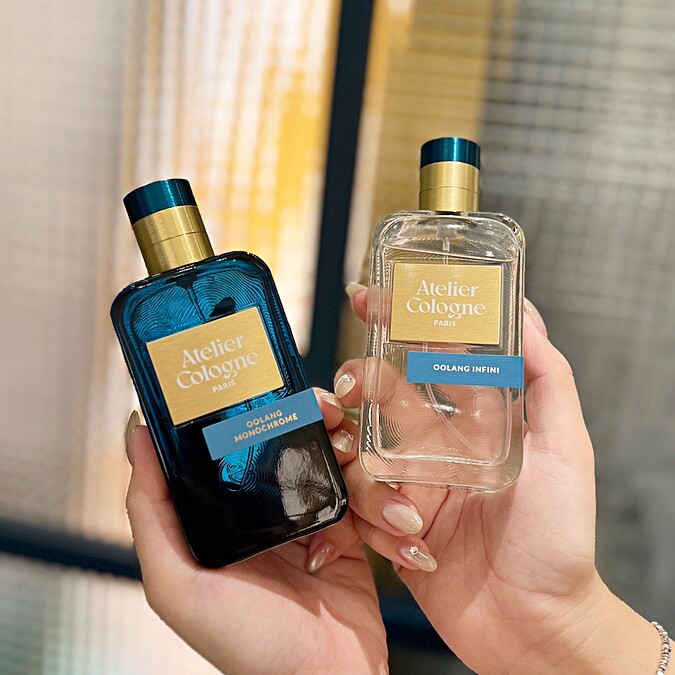 Atelier Cologne歐瓏(左)青玉烏龍珍稀淡香精與(右)無極烏龍淡香精。