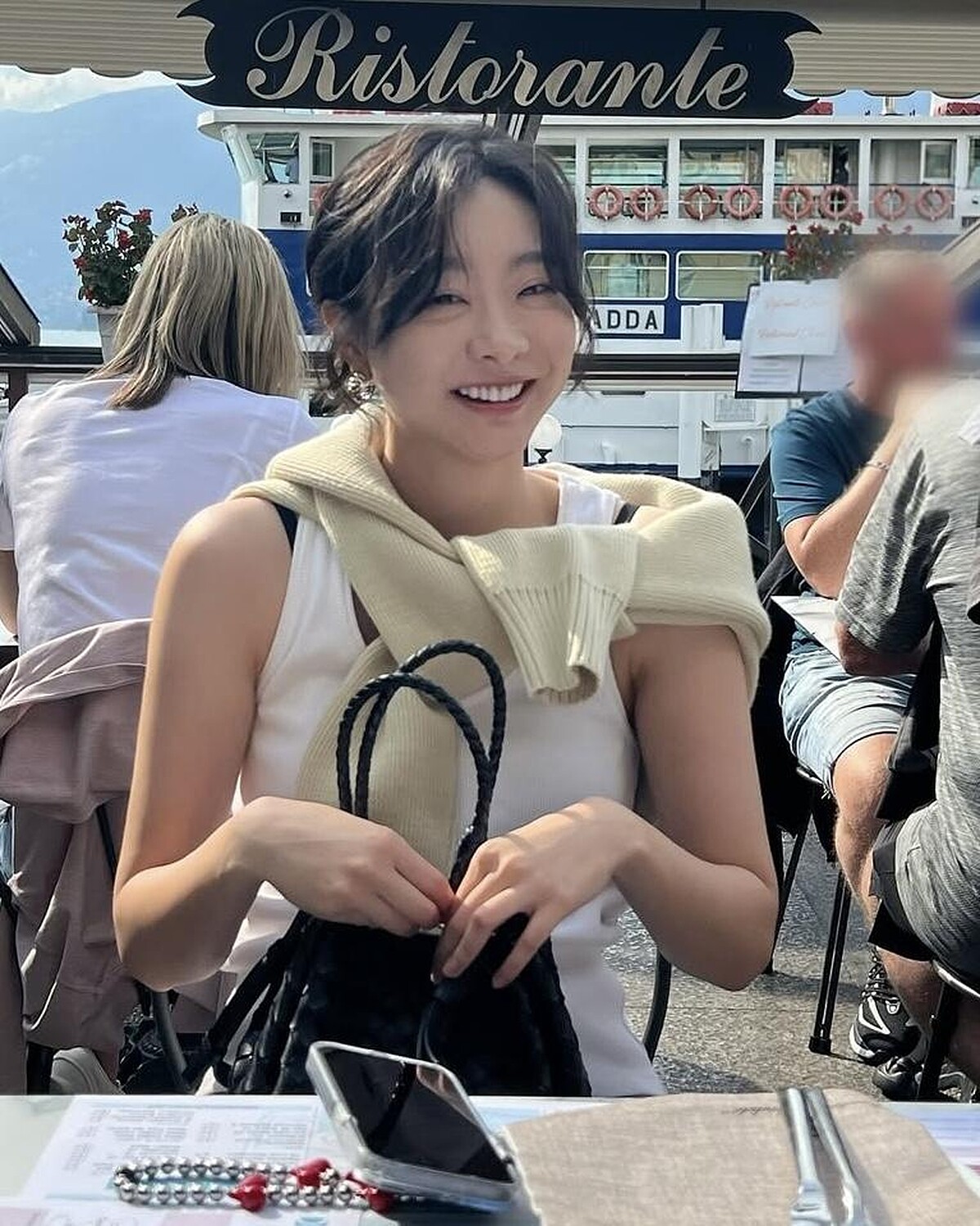 Photo/ IG @d_a___m_i