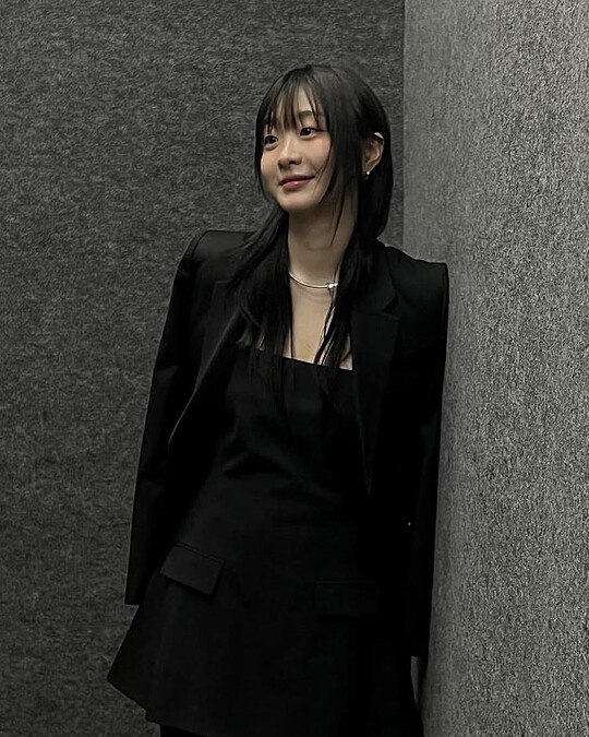 Photo/ IG @d_a___m_i