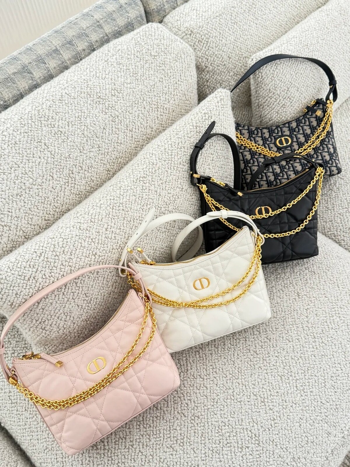 Miss Caro Diorling 附鏈帶迷你包 NT.86000