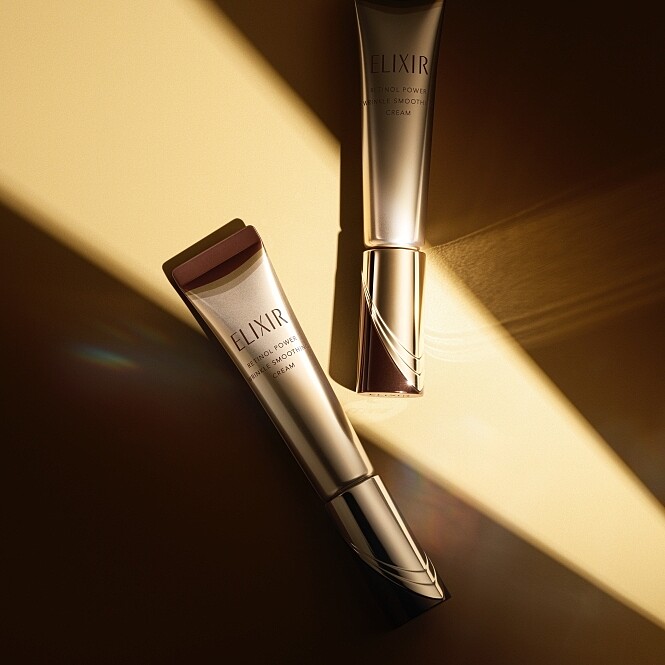 ELIXIR怡麗絲爾膠原A醇超能撫紋精華15g，NT2,000、22g，NT2,500