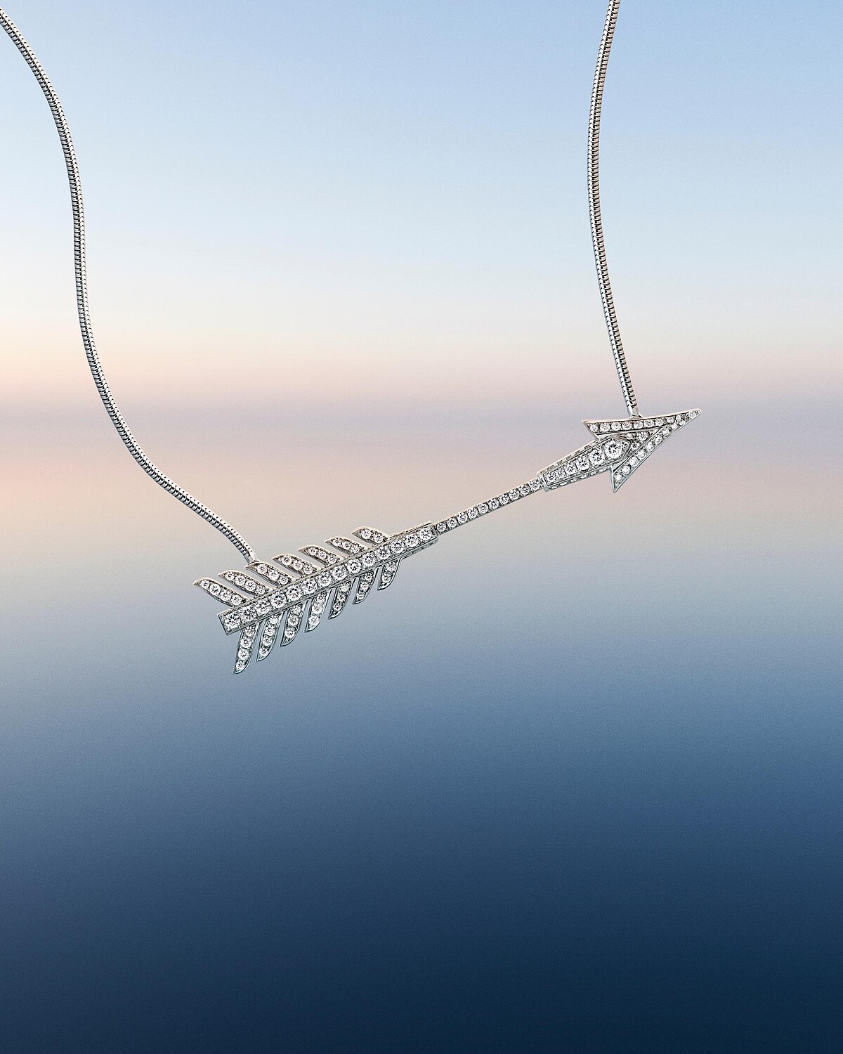 Fl&egrave;che系列項鍊 白金750材質、鑲嵌鑽石 JPN00705 台幣參考價格NTD 455,000