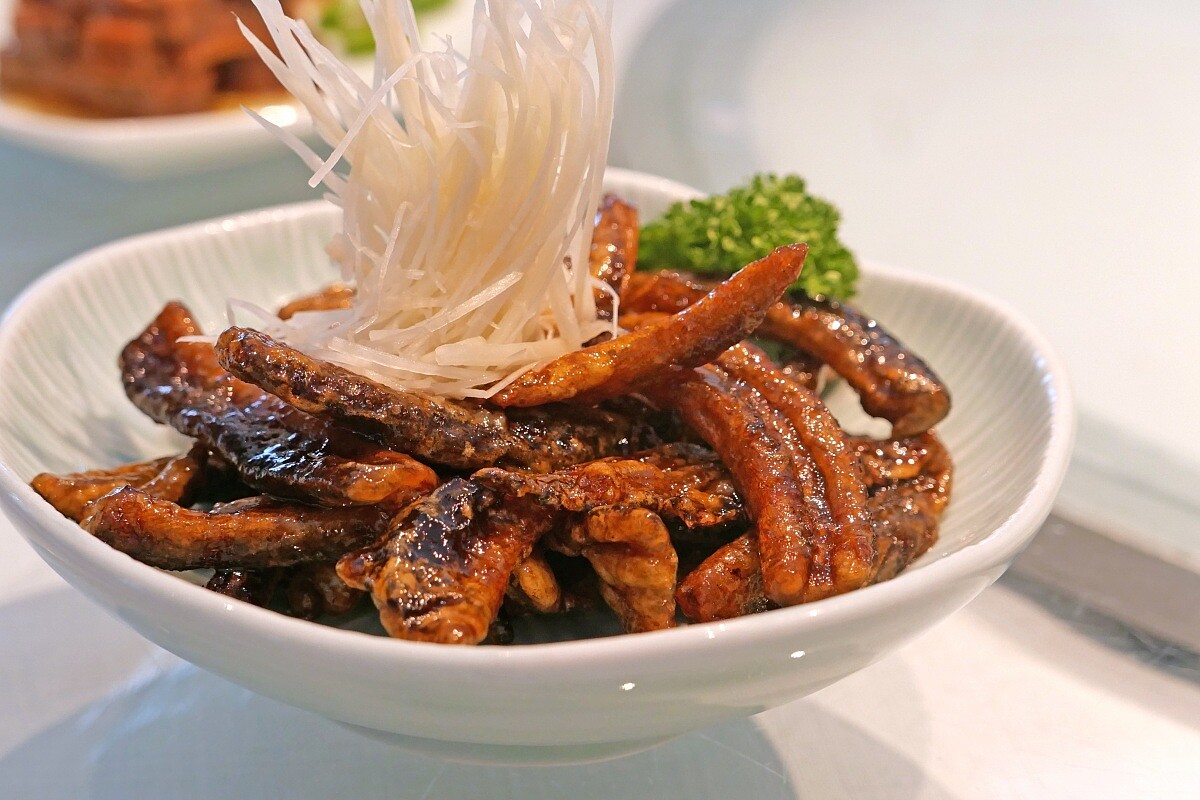 「江南脆鱔」。