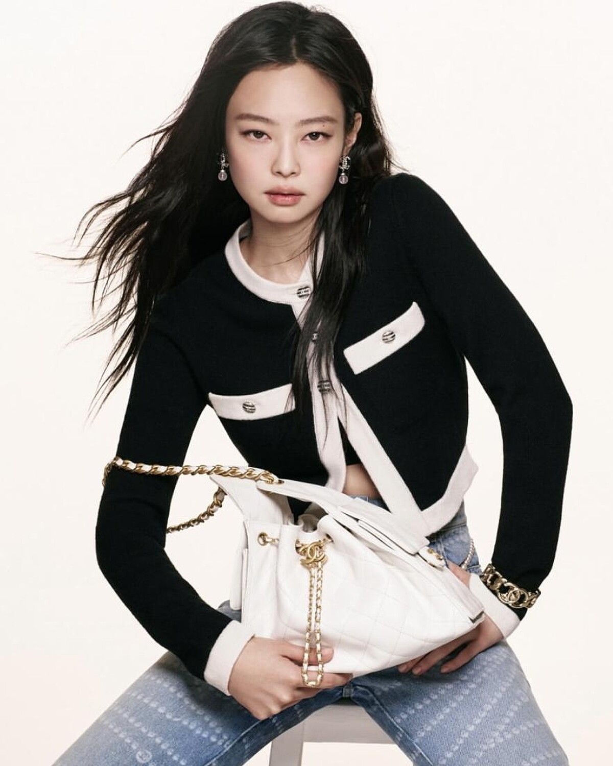 香奈兒2025隆重推出新的包款：Chanel 25包包。