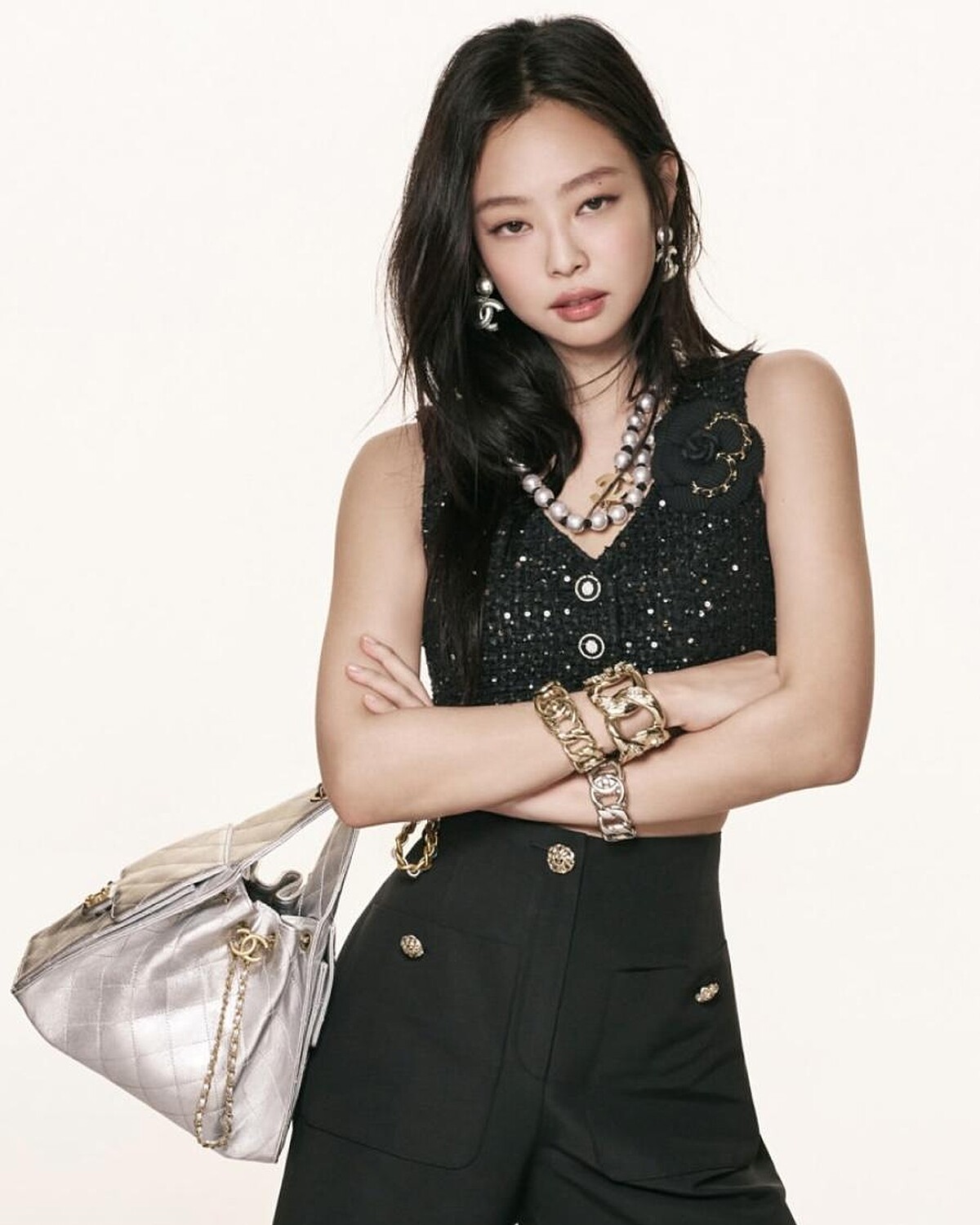 Jennie是香奈兒品牌大使，也是Chanel 25最佳代言人。