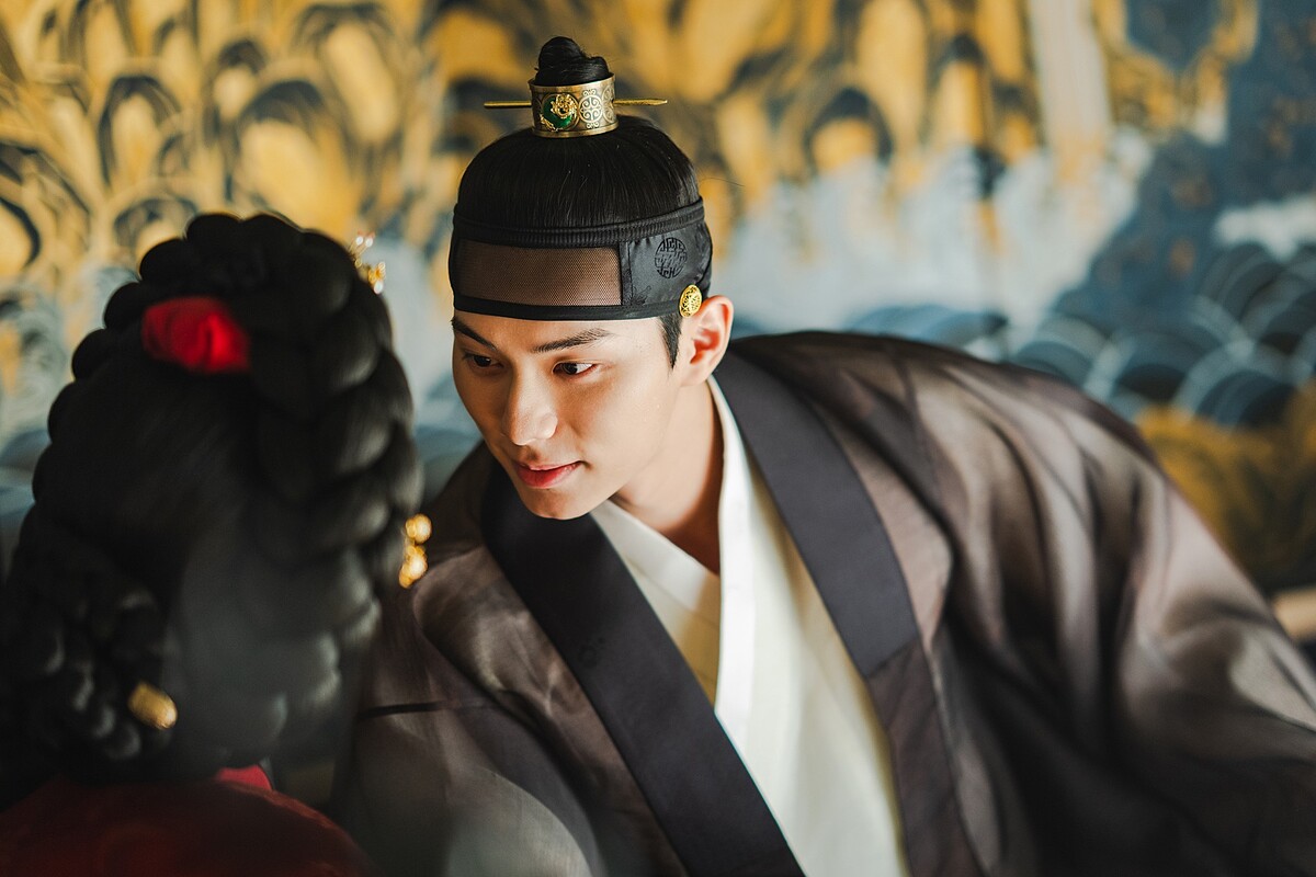 李彩玟飾演燕禧君李憲。