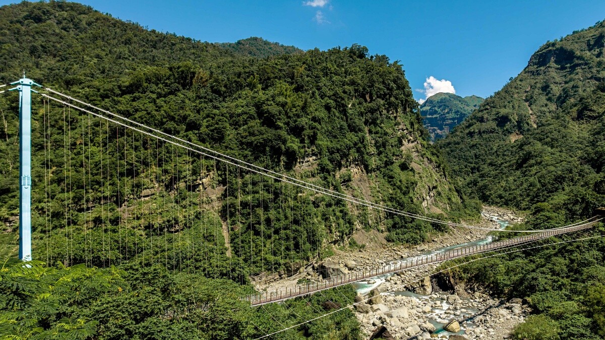 達娜伊谷河谷吊橋
