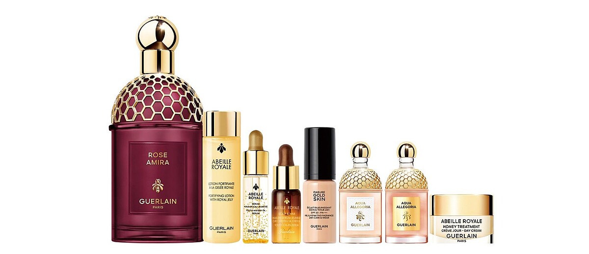 組合包含：花草水語艾米拉玫瑰純粹淡香精125ml(正品)、草水語薔薇之木淡香精7.5ml、花草水語晨霧玫瑰淡香水7.5ml、24K純金光透精華粉底5ml、皇家蜂王乳平衡油精華5ml、皇家蜂王乳蜜露15ml、皇家蜂王乳蜂蜜修護白霜6ml 皇家蜂王乳頭皮修護精華5ml。