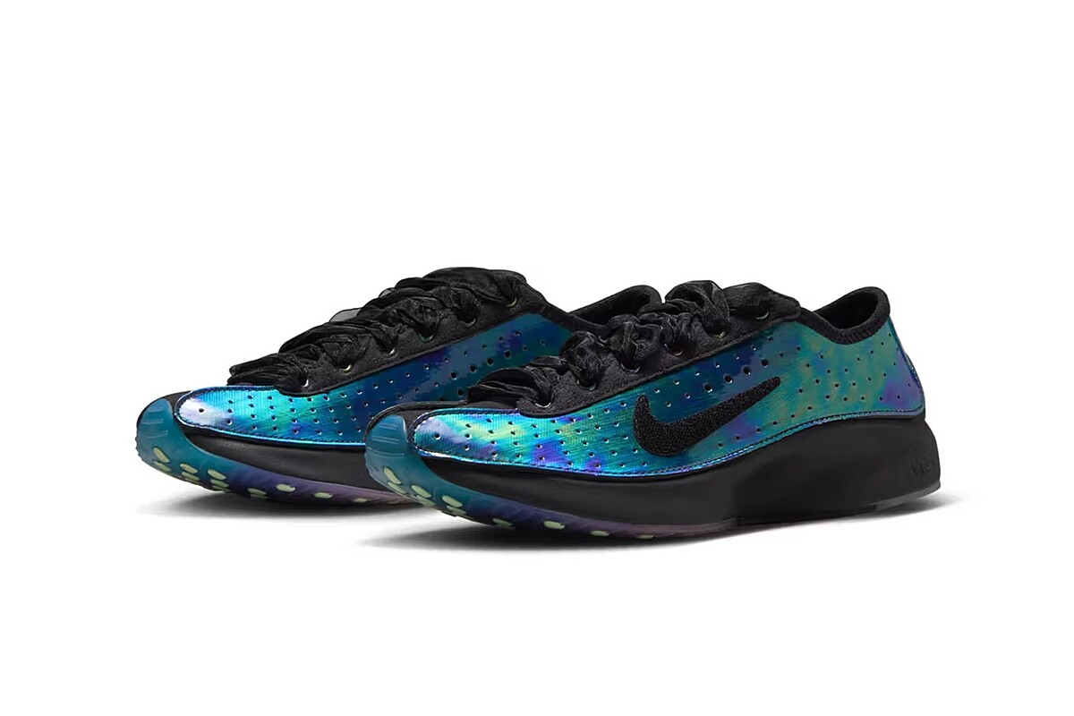 Tomo Koizumi x Nike Air Superfly 球鞋，鏡面變色材質