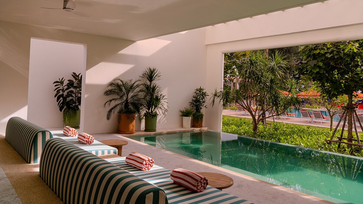 旅店開箱｜泰國「芭達雅納中天 The Standard」：全球首間海灘俱樂部、音樂派對交織的最潮度假酒店