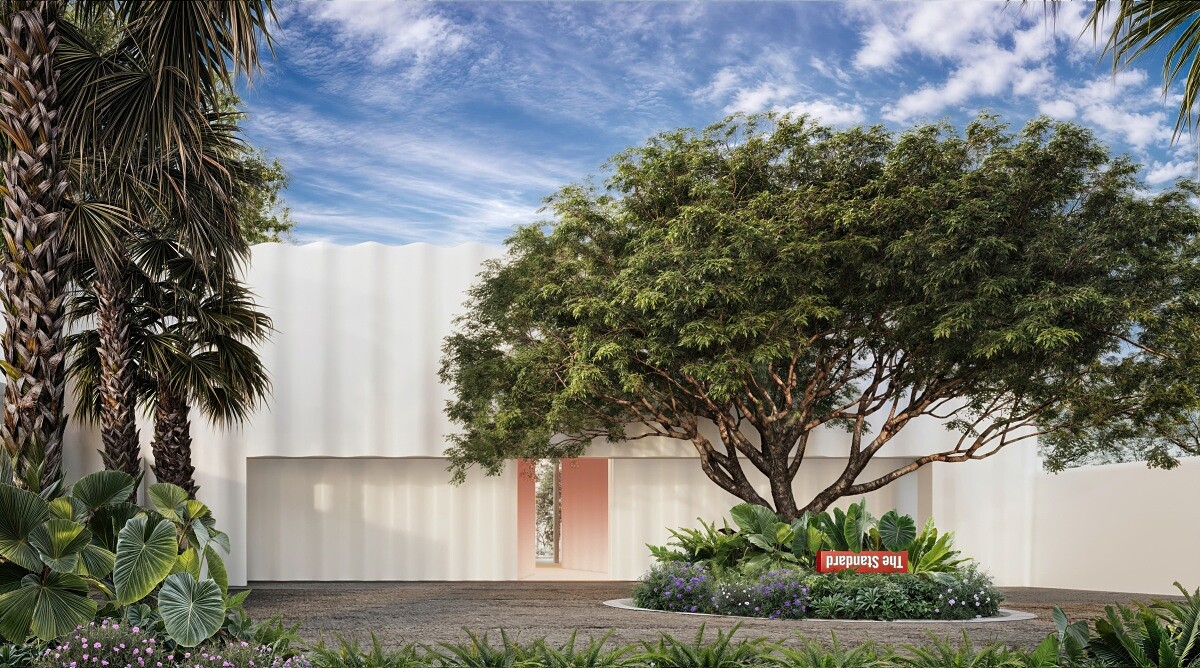 「芭達雅納中天 The Standard 酒店」的位置正好繞開城市中最喧鬧的地帶，反而選擇落腳在一處寧靜的海岸線。