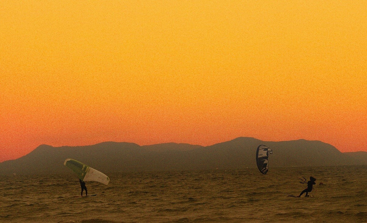 「Surf Shack」則把墨西哥下加州的衝浪精神帶到納中天。