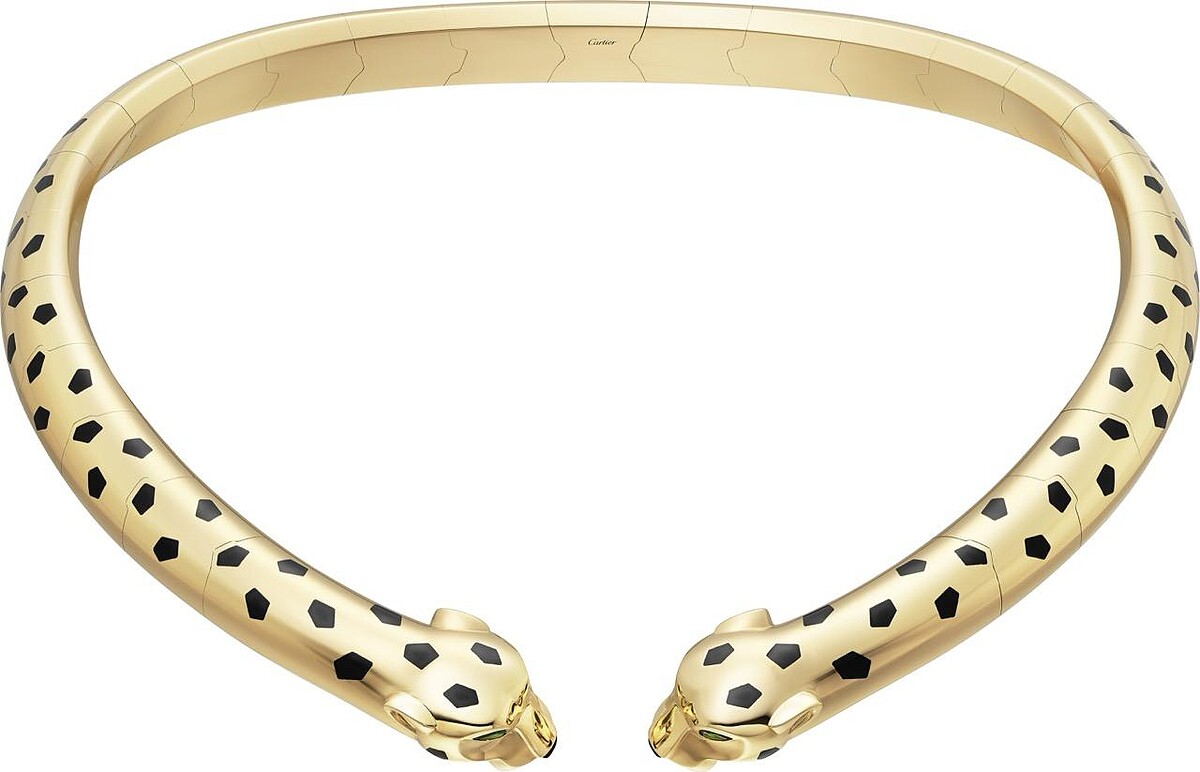 Panth&egrave;re de Cartier美洲豹項鍊 黃K金。 縞瑪瑙，黑色真漆，鑲嵌4顆沙弗萊石。 建議售價：NTD$3,620,000