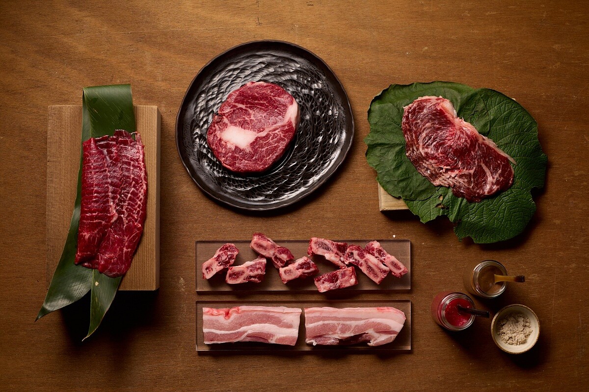 「月照后土」禮盒內容。