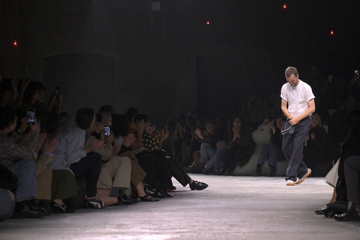 Matthieu Blazy即將於10月6號帶來他上任Chanel創意總監後的首次作品，萬眾期待。