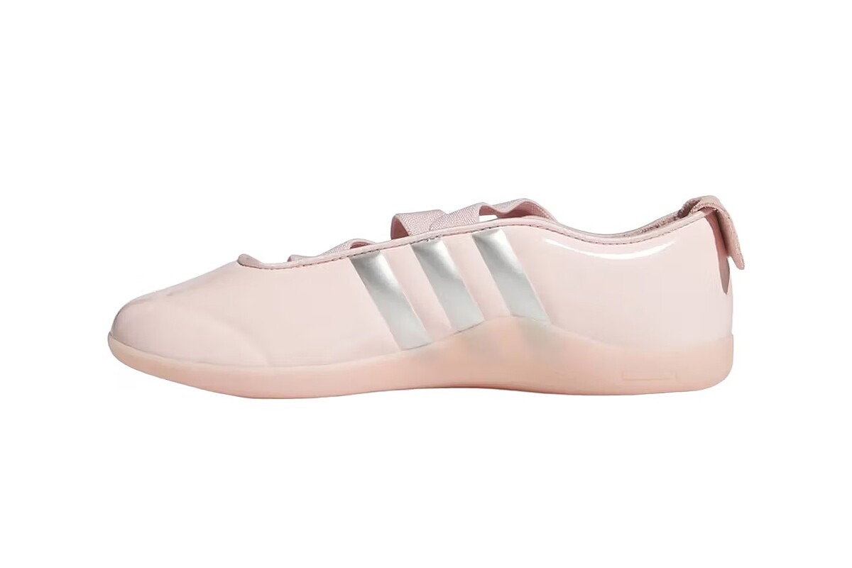 Caroline Hu x CLOT x adidas Taekwondo 三方聯名鞋款