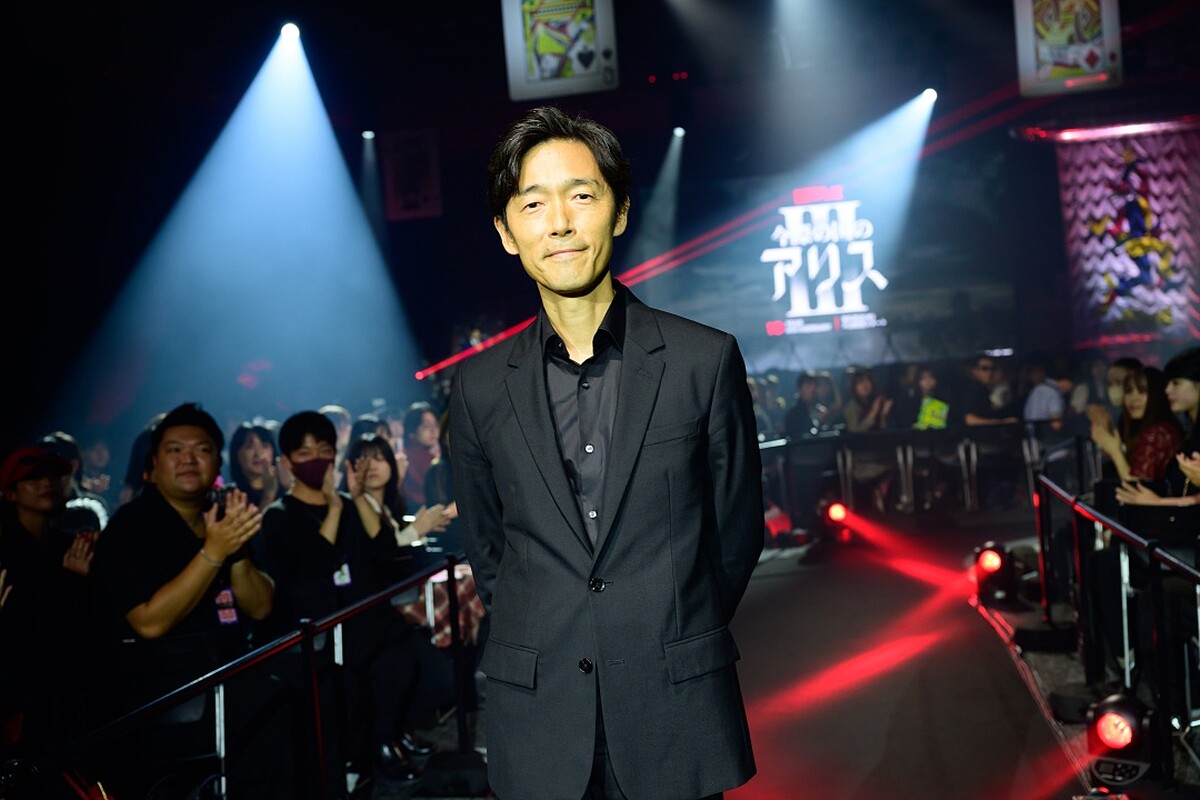 《今際之國的闖關者》導演佐藤信介