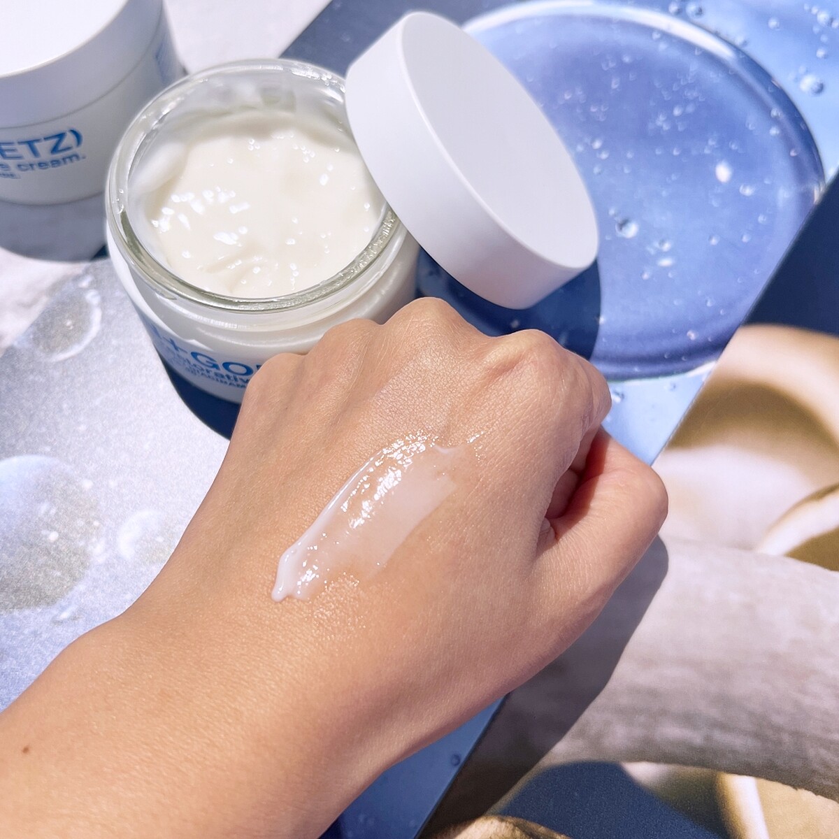 (MALIN+GOETZ)維他命B3修復霜質地示意。