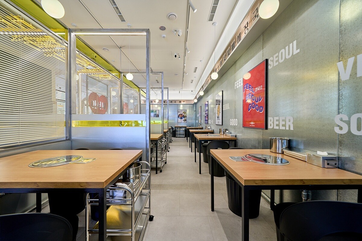 內裝則是現代新穎的配置。